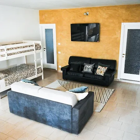 Sueza Tourist Relax, Nature And Comfort Apartment Cassago Brianza