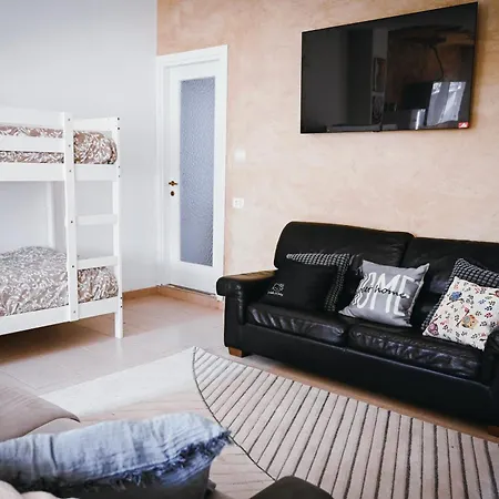 Sueza Tourist Relax, Nature And Comfort Cassago Brianza